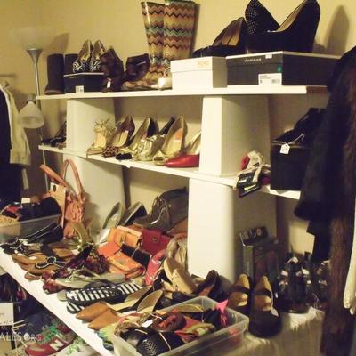 Shoes and purses. Shoes size 7-9