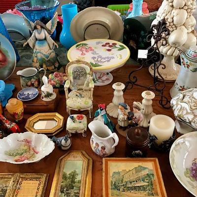 More knickknacks and collectibles