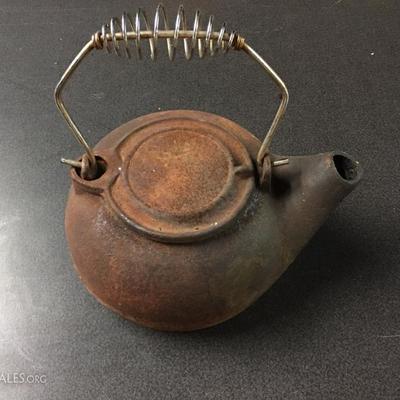 Cast iron kettle