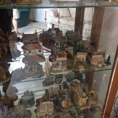 lilliput lane collection will sell entire collection prior to sale contact if interested