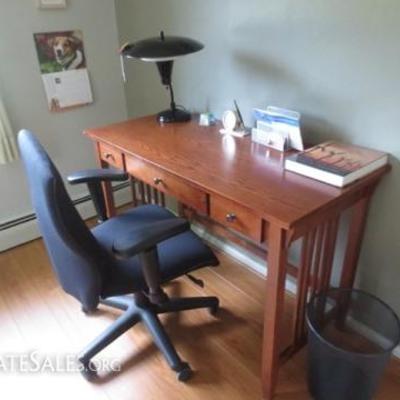 Office Needs / Desk / Chair