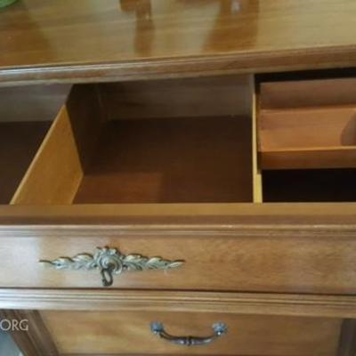 Dresser with Valet drawer
