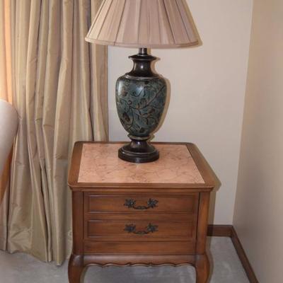vintage end table with lamp
