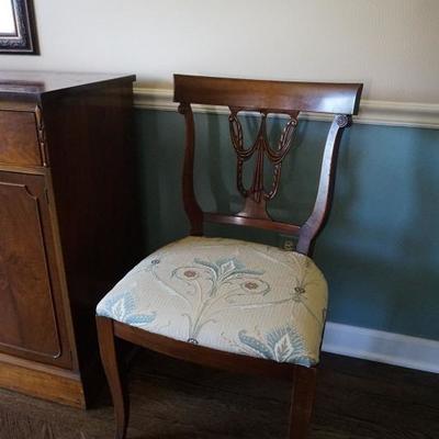 antique dining room chair 