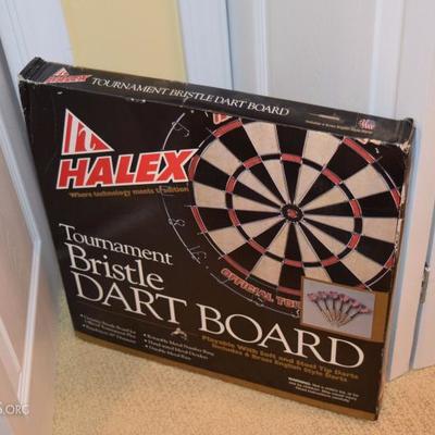 Halex tournament bristle dart board