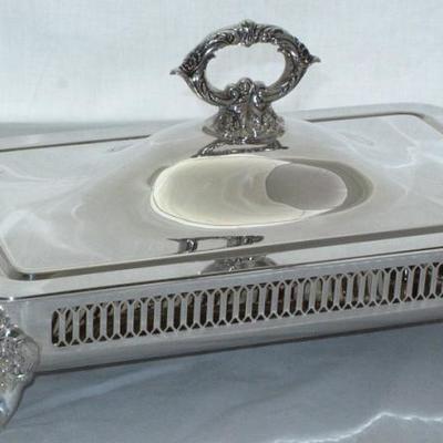 Wallace "Baroque" Silverplate Retangular Covered Casserole 