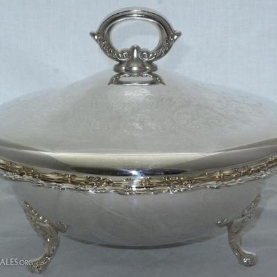 Oneida Silverplate "Royal Provincial" Covered Casserole with Ovenware Glass Liner (1.5 quart) NIB