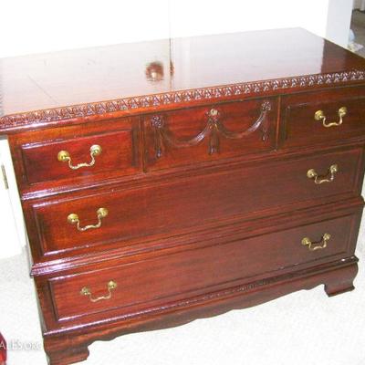 Cedar Chest with drawers - excellent condition