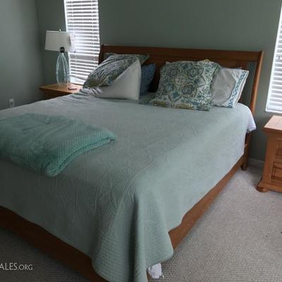 all wood king bed, pottery barn king quilt set