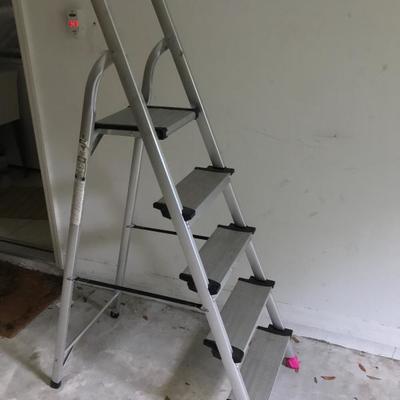 aluminum ladder