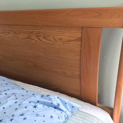 wood king bed