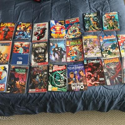 Marvel Comics, DC Comics