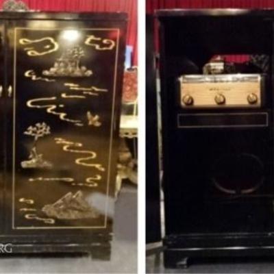 1948 VINTAGE ADMIRAL TV AND PHONOGRAPH IN CHINOISERIE DECORATED CABINET