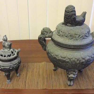 JYR013 Two Vintage Shang Dynasty Reproduction Vessels
