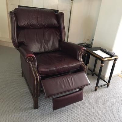 Very nice Burris leather recliner, $100