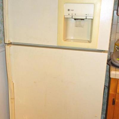 Freezer/refrigerator $100