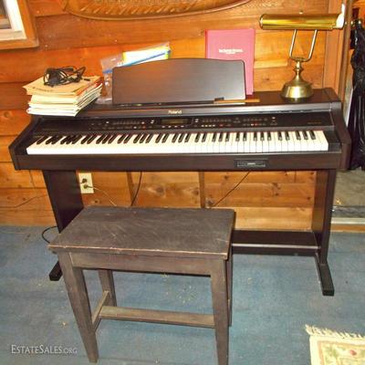 Roland KR75 Digital intelligent piano $250
Piano stool $24
22 X 12 X 23