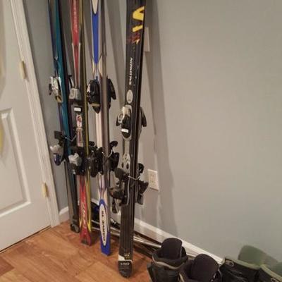 ski equipment 