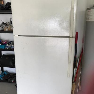 Ge upright refrigerator 
