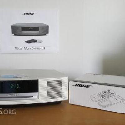 FSL017 Bose Wave Music System III with Premium Remote
