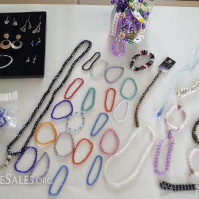 FSL201 Silver Tone Earrings, Beaded Bracelets & Much More
