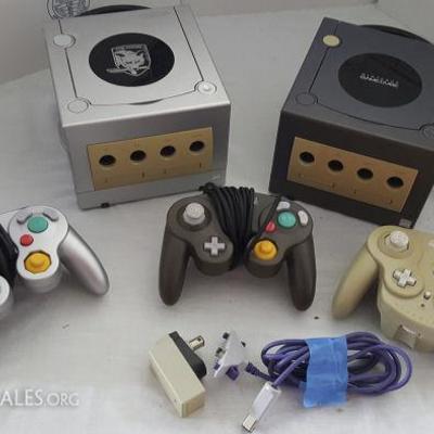 FSL218 Japan Import & USA Nintendo GameCube's, Controllers
