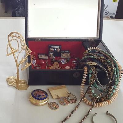 FSL209 Mystery Jewelry Box Lot - Lacquer Wood Box
