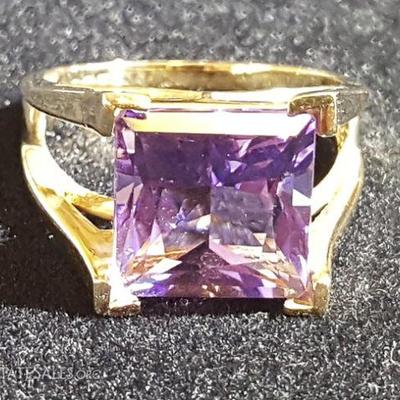 FSL226 Purple Stone 14K E.G. Mexico Gold Ring
