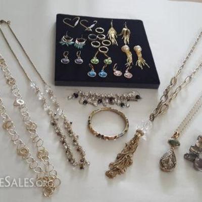 FSL204 Beautiful Costume Jewelry - Gold, Silver, Beads & More
