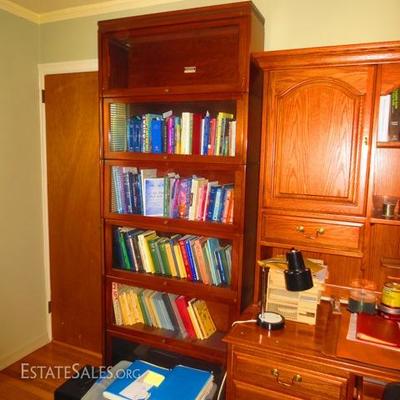 LUNDSTRUM PAIR BARRISTER BOOKCASES (6 TIERS)