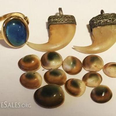 FUJ030 Cat Eyes, Mood Ring, Real Claw Pendants & More

