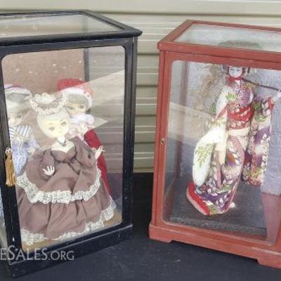 FUJ013 Japanese Dolls in Glass Cases
