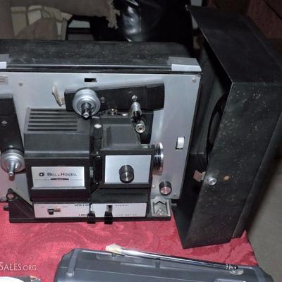 Vintage Bell & Howell 8mm/Super 8 film projector #481A