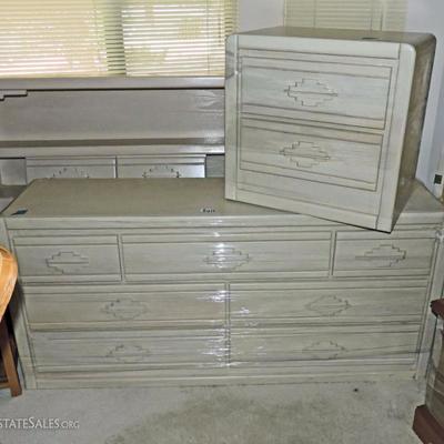 Assorted bedroom furniture