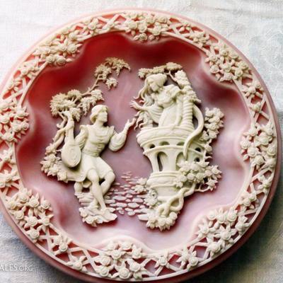 Incolay Studios Romeo and Juliet Bradex Rose Carnelian Incolay Cameo Collector Plate Limited Edition 1988 Plate #2825A