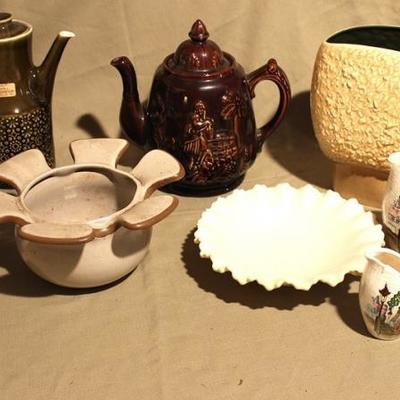 Lot of Miscellaneous Pottery Pieces
