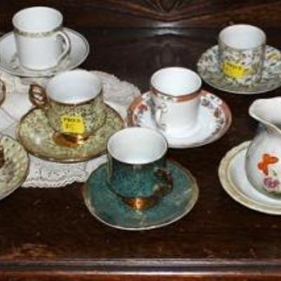 Lot of Cups and Saucers
