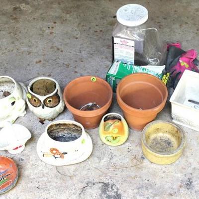 Box Lot of Planters and Pots