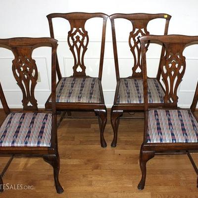 Set of 4 Antique Queen Anne Dining Chairs
