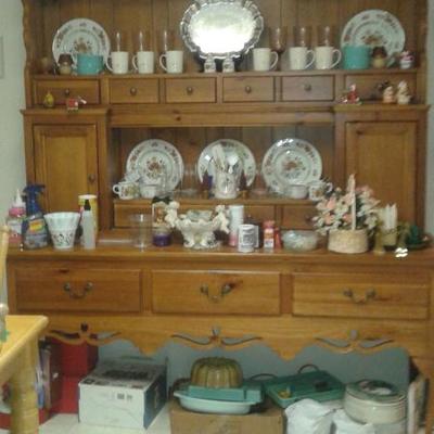 Vintage Country Sideboard/buffet