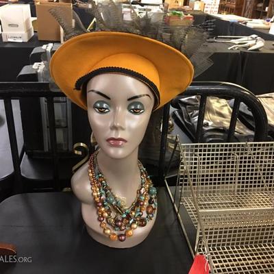 Mannequin with jewelry