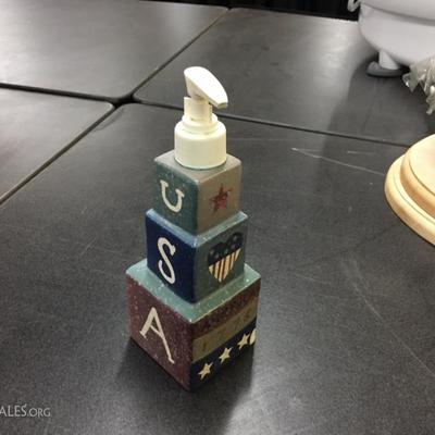 USA soap dispenser