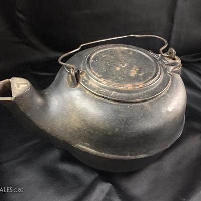 Cast iron kettle