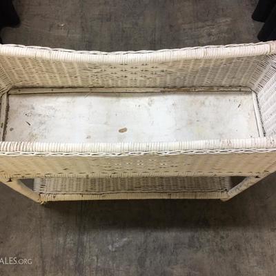 Wicker planter