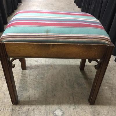 Vanity bench