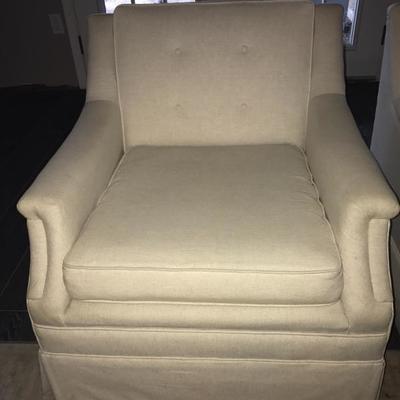 Set of 2 armchairs. 
