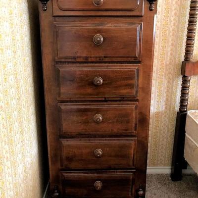 Great tall slim line chest of drawers