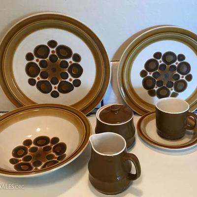 Mid Century Modern Casual Ceram Stoneware Luna 9011 13 Dinner 8 Salad 8 Bowls 8 Cups & Saucers 1 large platter 1 Large Serving Bowl...