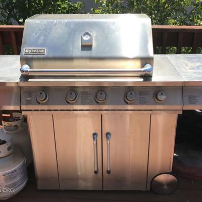 Jenn-Air Grill Propane