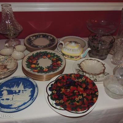Lenox Christmas plates and other china
